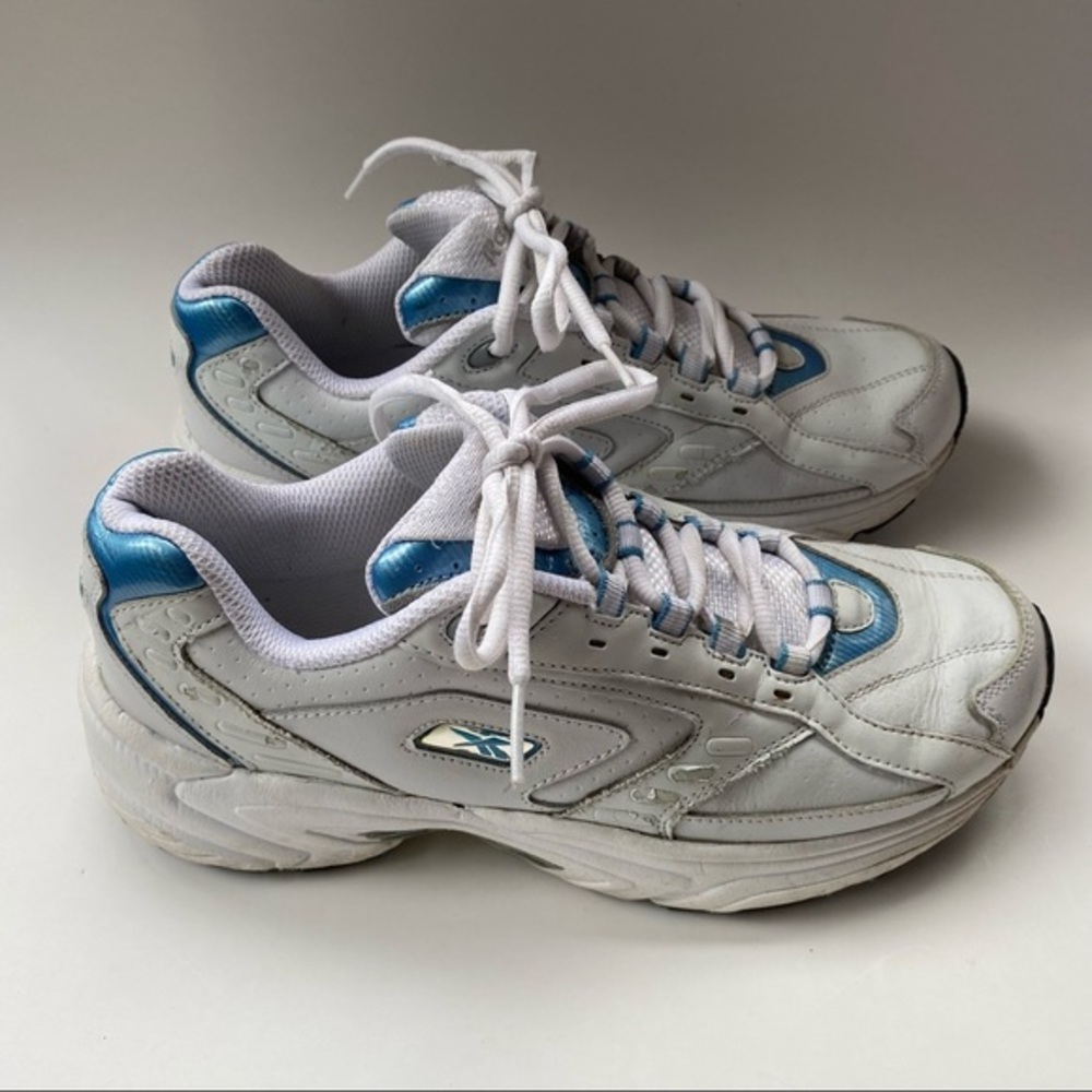 Reebok Shoes Size 9 Woman’s Lace‎ Up - Picture 2 of 12